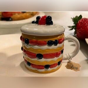New Blueberry / Stawberry Shortcake
Dessert Mug Storage Bow W/ Lid...
